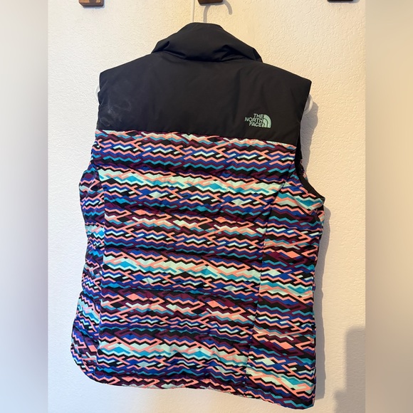 The North Face Pattern Puffy Vest - Women’s Medium - Picture 2 of 4